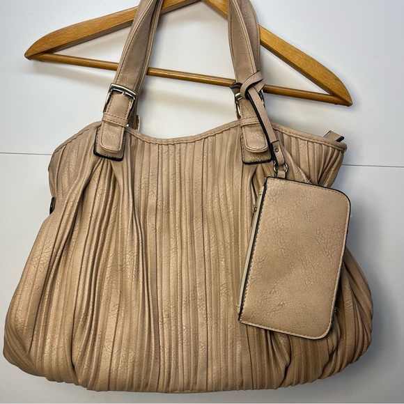 Black Rivet Cream Oversized Hobo Shoulder Bag W/Matching Wallet Boho Everyday - Picture 4 of 10